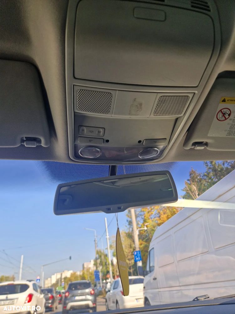 Volkswagen Passat - 15