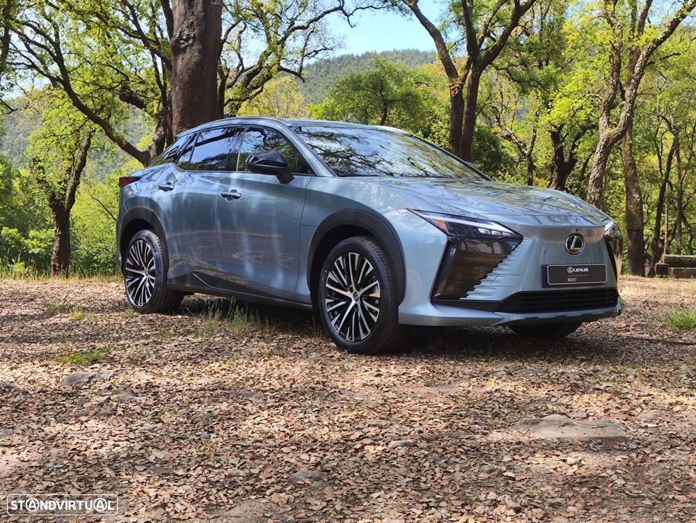Lexus RZ 300e Premium - 4