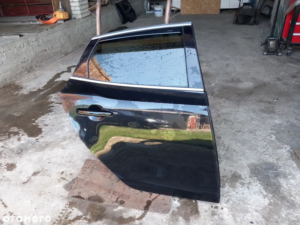 VOLVO V40 II drzwi prawe prawy tył tylnie  kompletne kolor 452 - 1
