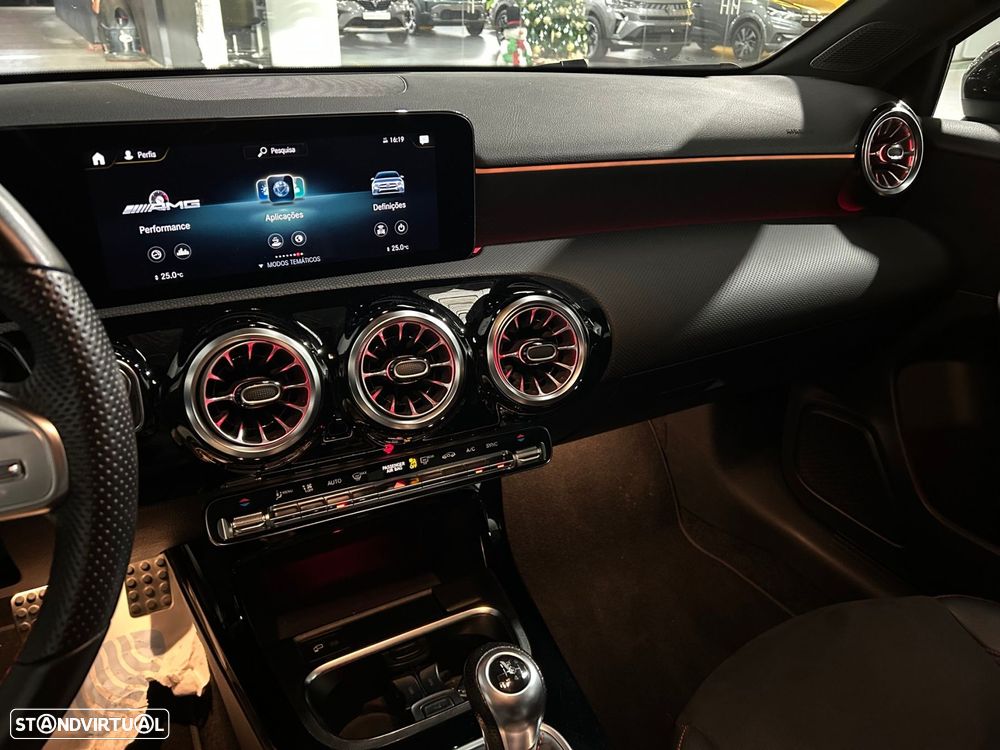 Mercedes-Benz A 160 AMG Line - 22