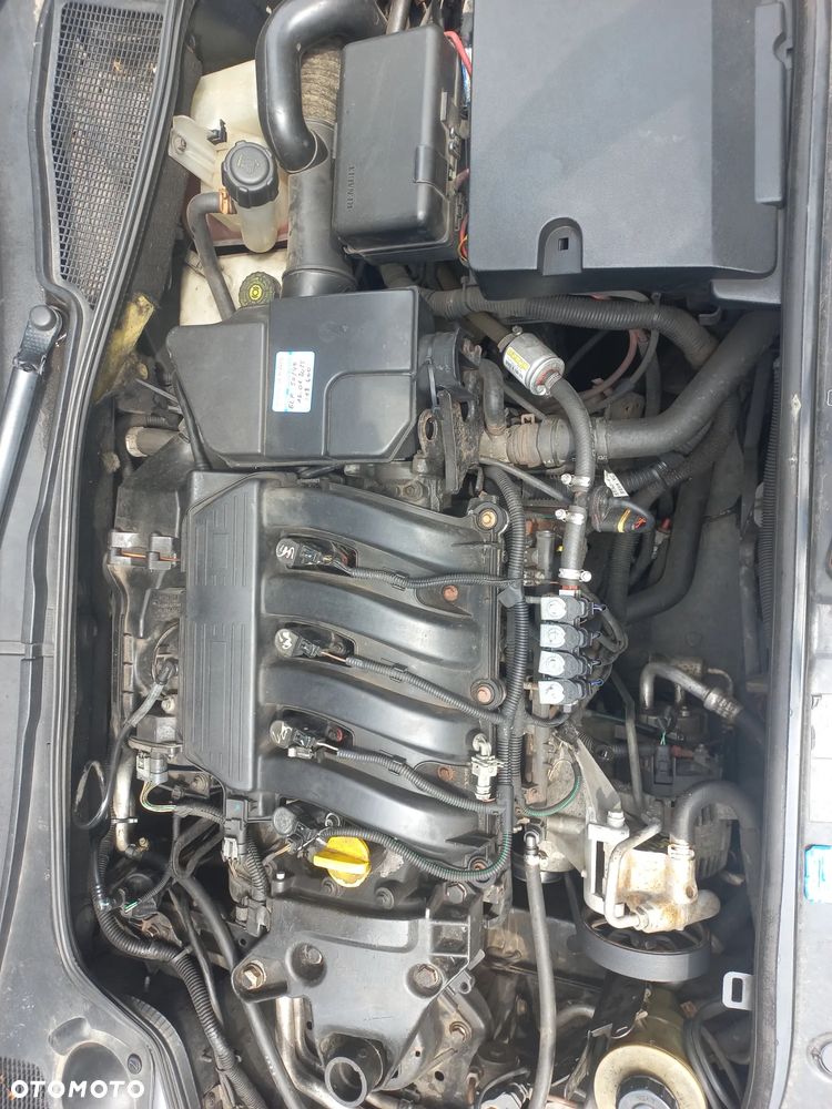 Renault Laguna - 13