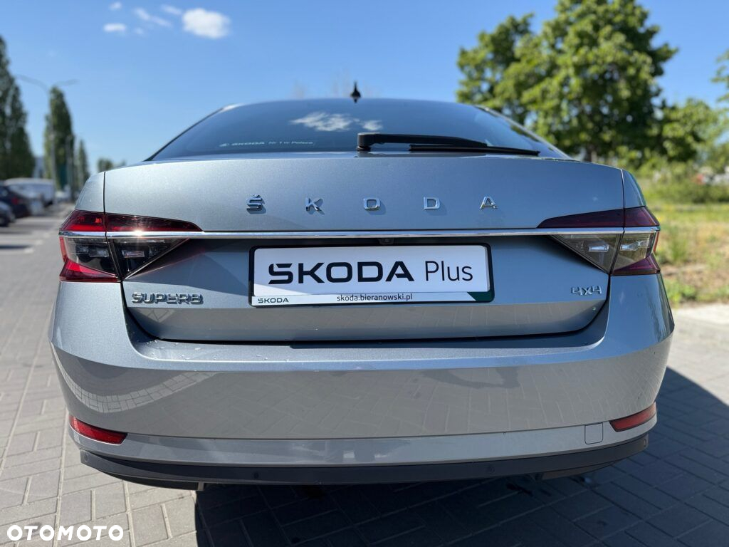 Skoda Superb 2.0 TDI 4x4 Style DSG - 8