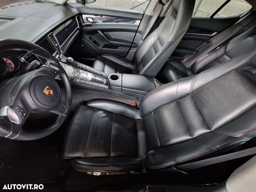 Porsche Panamera - 11