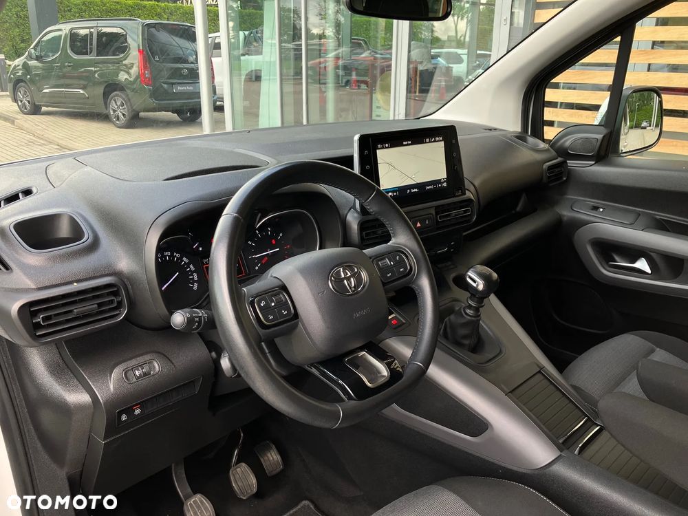 Toyota Proace City Verso 1.2 Turbo L1 Team Deutschland - 37