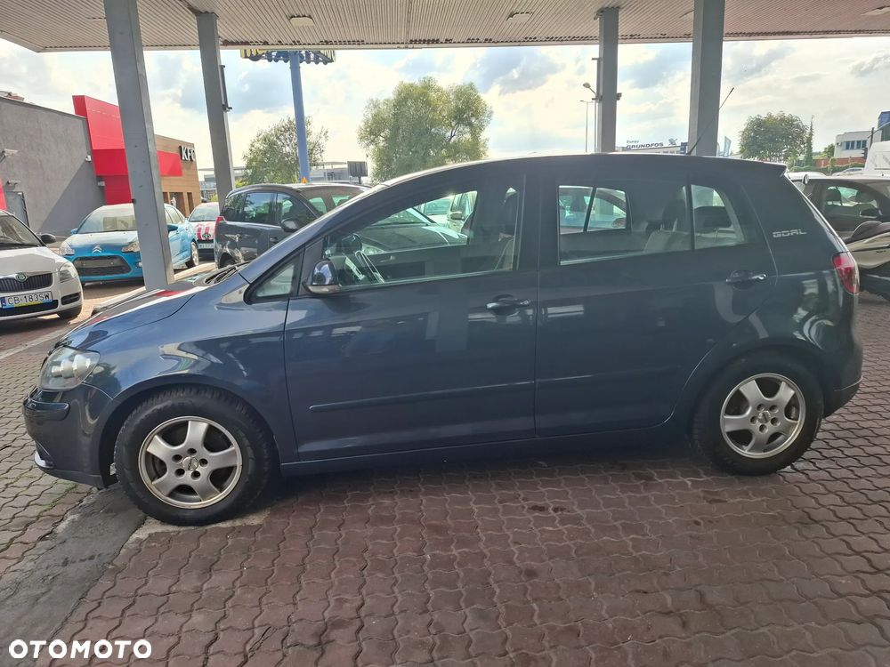 Volkswagen Golf Plus 1.6 FSI Trendline - 7
