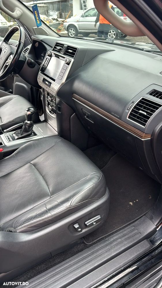 Toyota Land Cruiser 2.8l D-4D 204 CP A/T 7 locuri Luxury AVS - 13