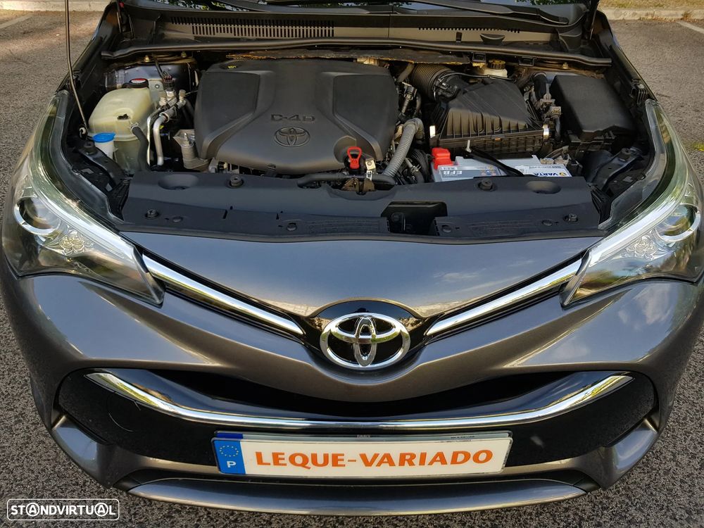Toyota Avensis Touring Sports 2.0 D-4D Exclusive - 25