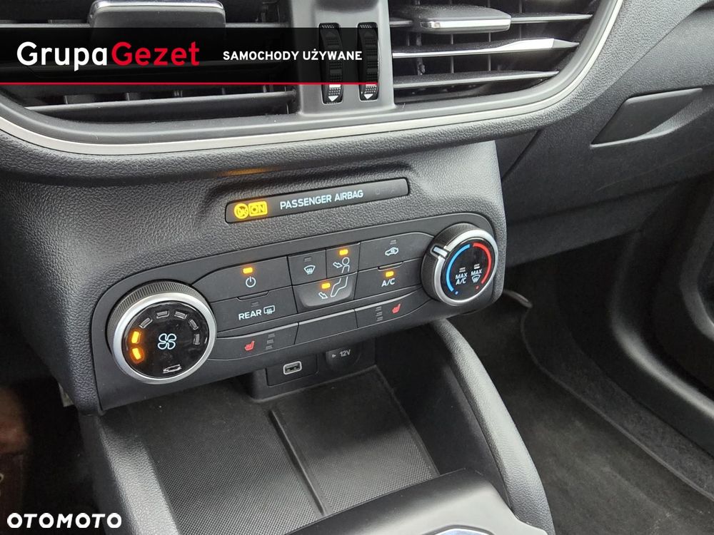 Ford Kuga - 21