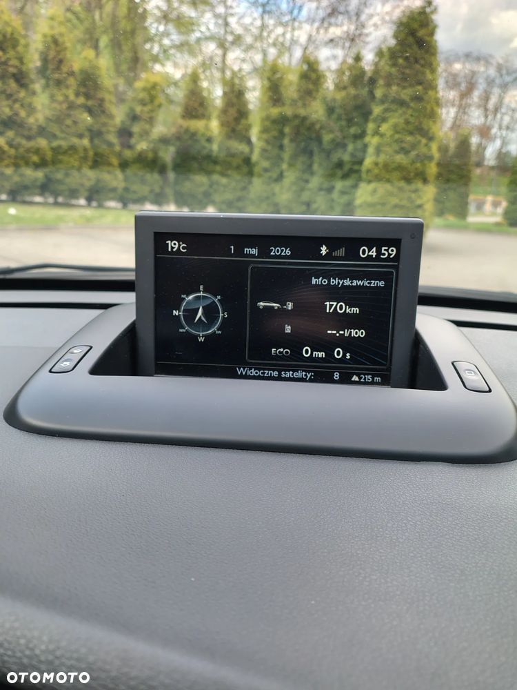 Peugeot 5008 - 10