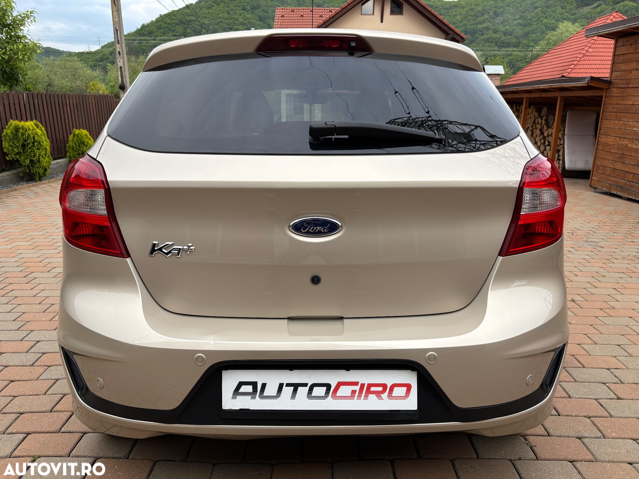 Ford Ka+ 1.2 S&S Cool & Connect - 10