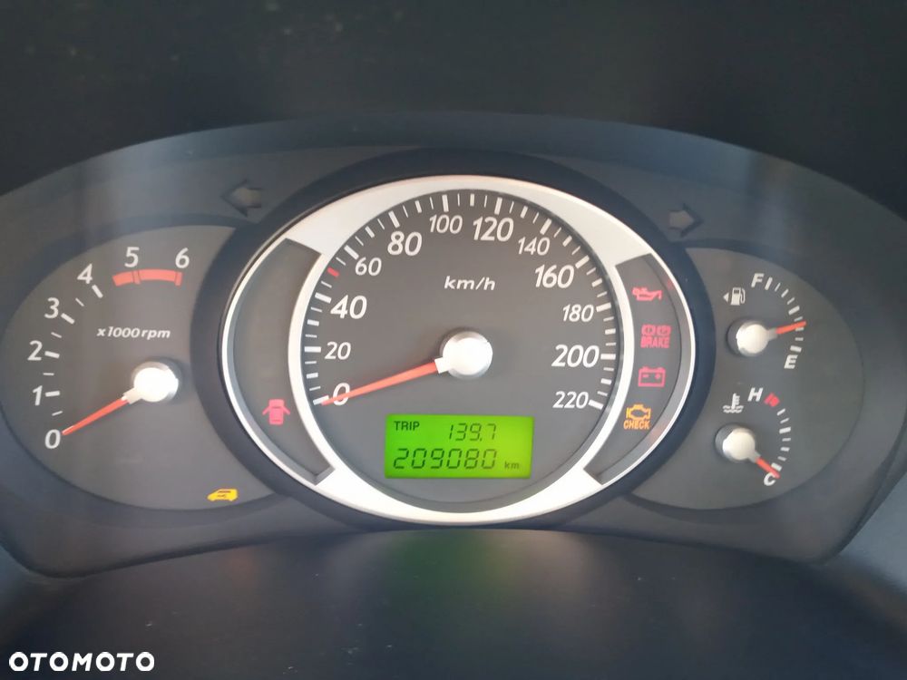 Hyundai Tucson 2.0 CRDi 2WD GLS - 11