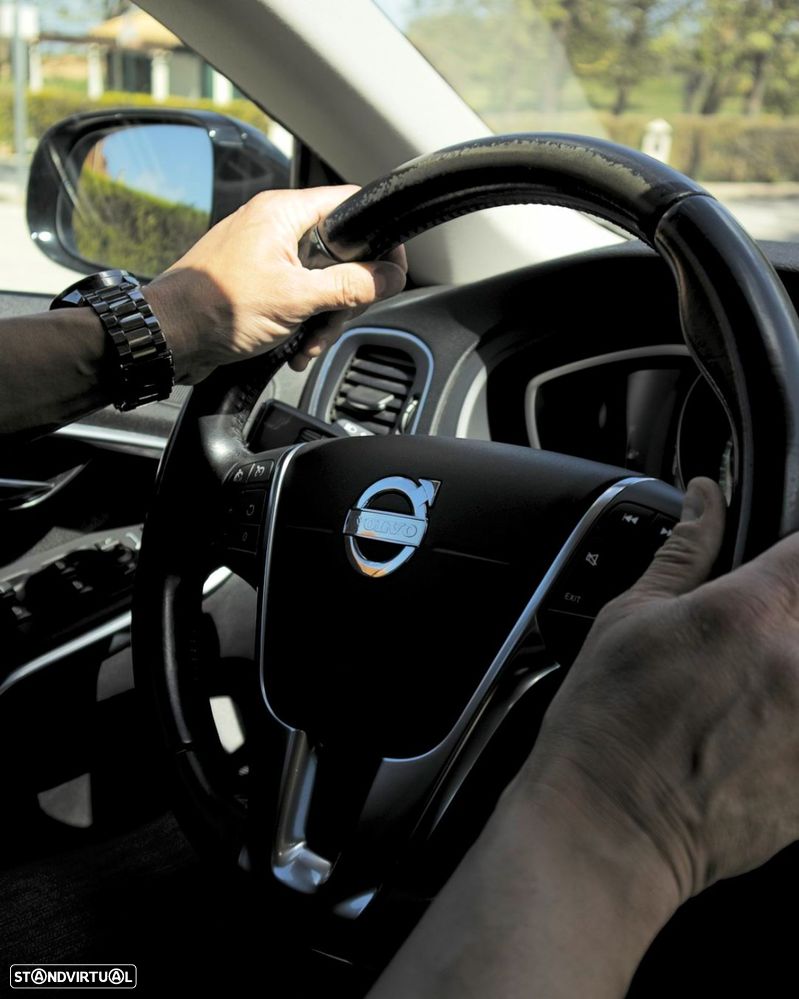 Volvo V40 1.6 D2 Momentum - 20