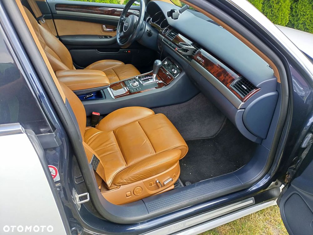 Audi A8 - 11