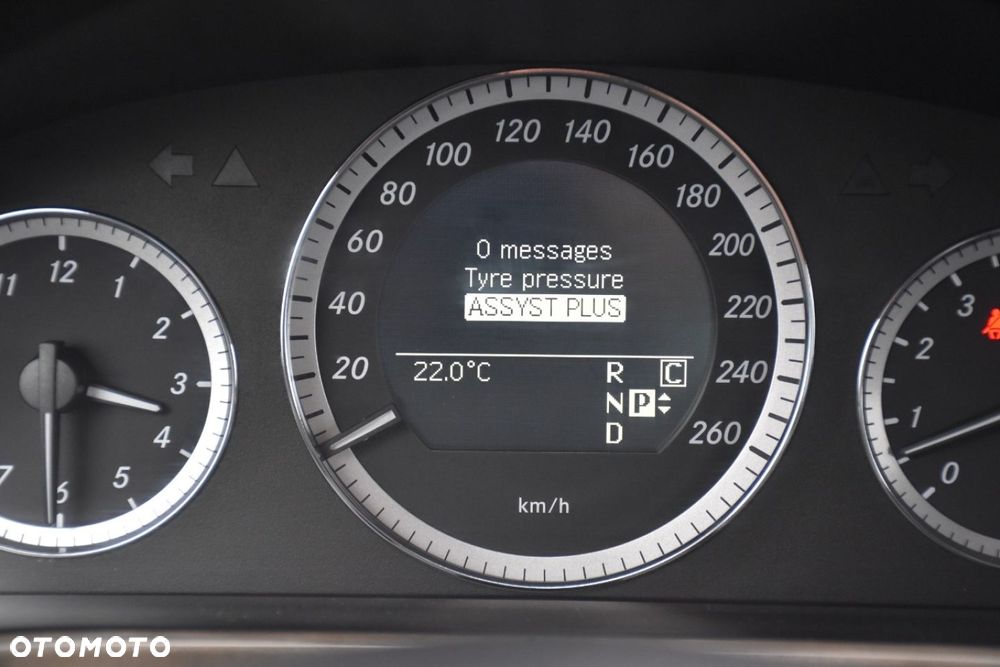 Mercedes-Benz Klasa E 350 4Matic Automatik Elegance BusinessEDITION - 17