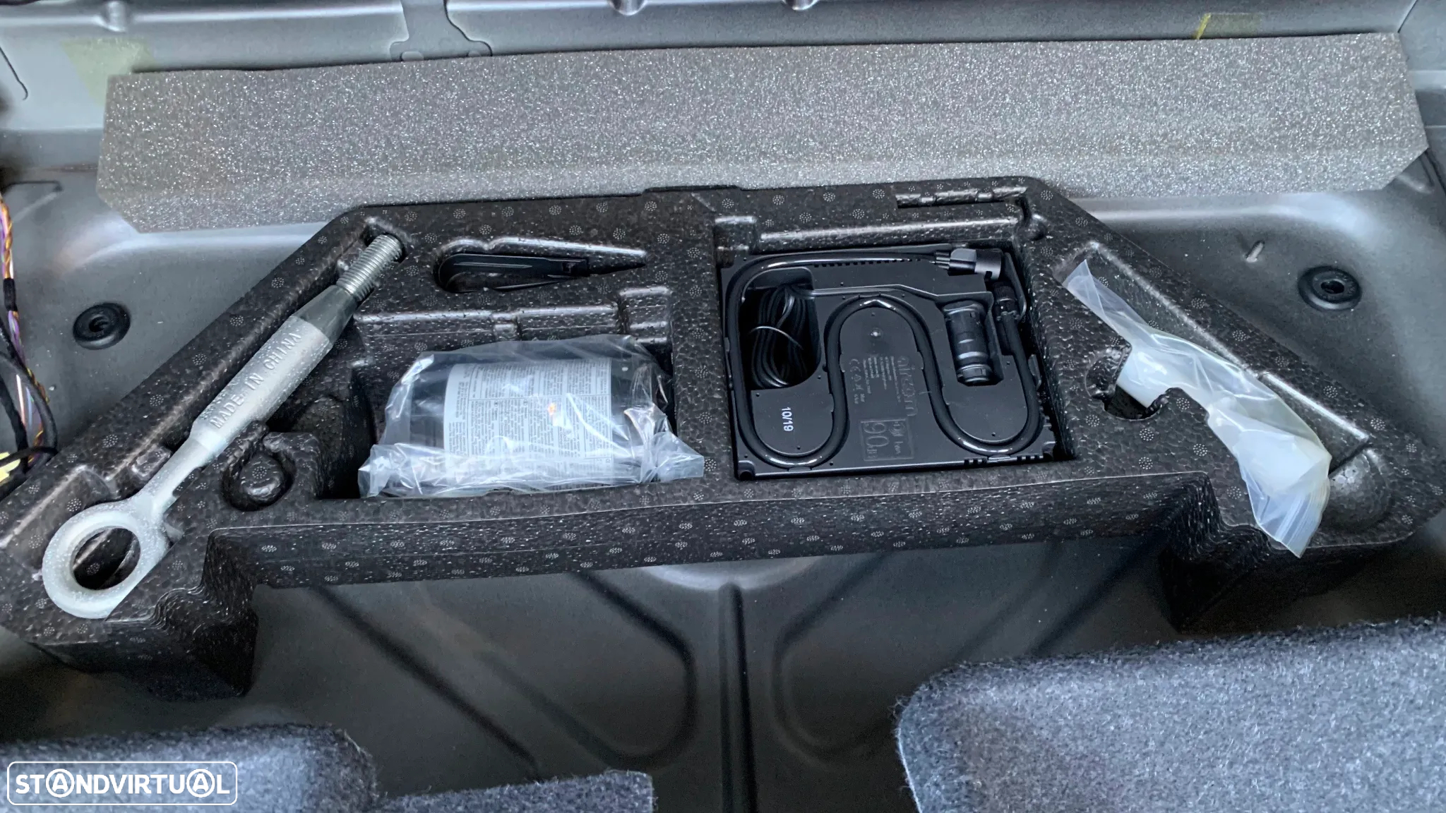 Volvo XC 40 2.0 D3 Momentum Plus Geartronic - 16