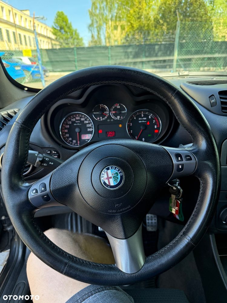 Alfa Romeo 147 - 13