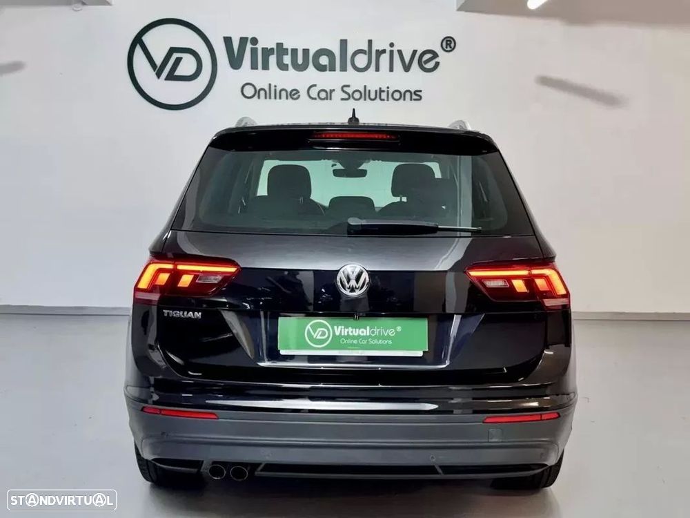 VW Tiguan 1.6 TDI Confortline - 8