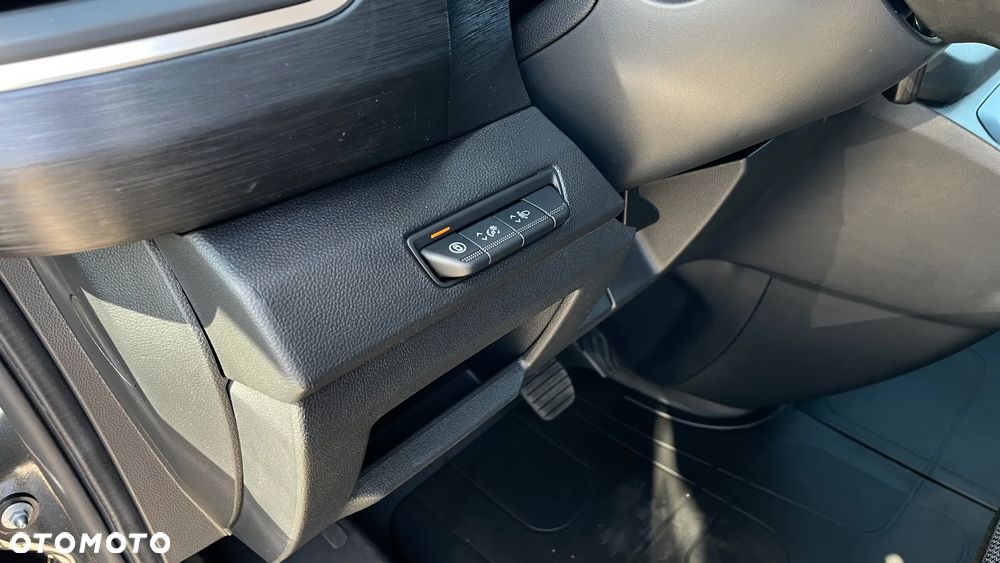 Renault Trafic - 16