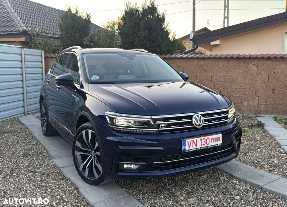 Volkswagen Tiguan - 1