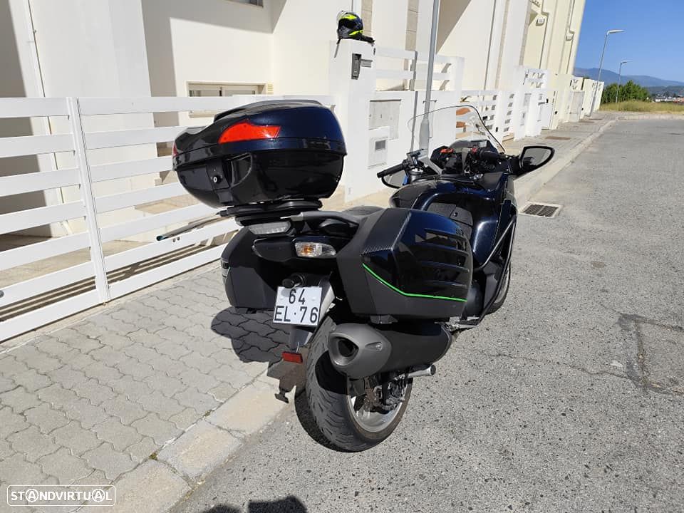 Kawasaki GTR - 2