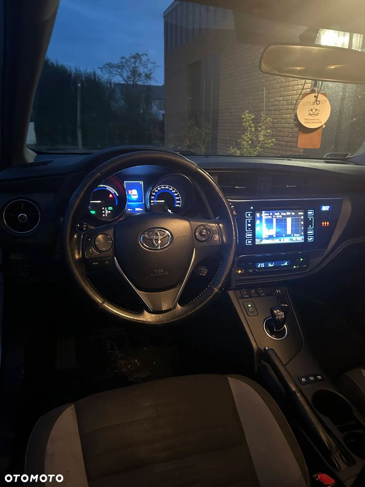 Toyota Auris - 17