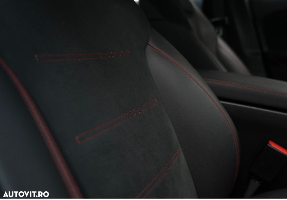 Mercedes-Benz A 200 7G-DCT AMG Line - 33