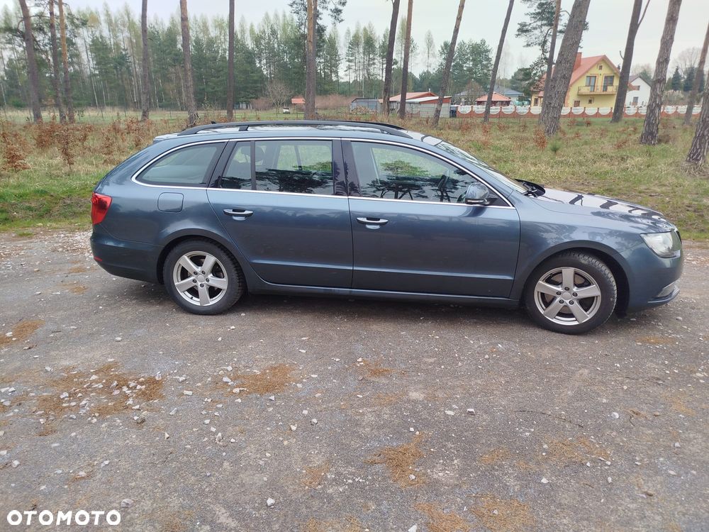 Skoda Superb 1.6 TDI GreenLine - 4