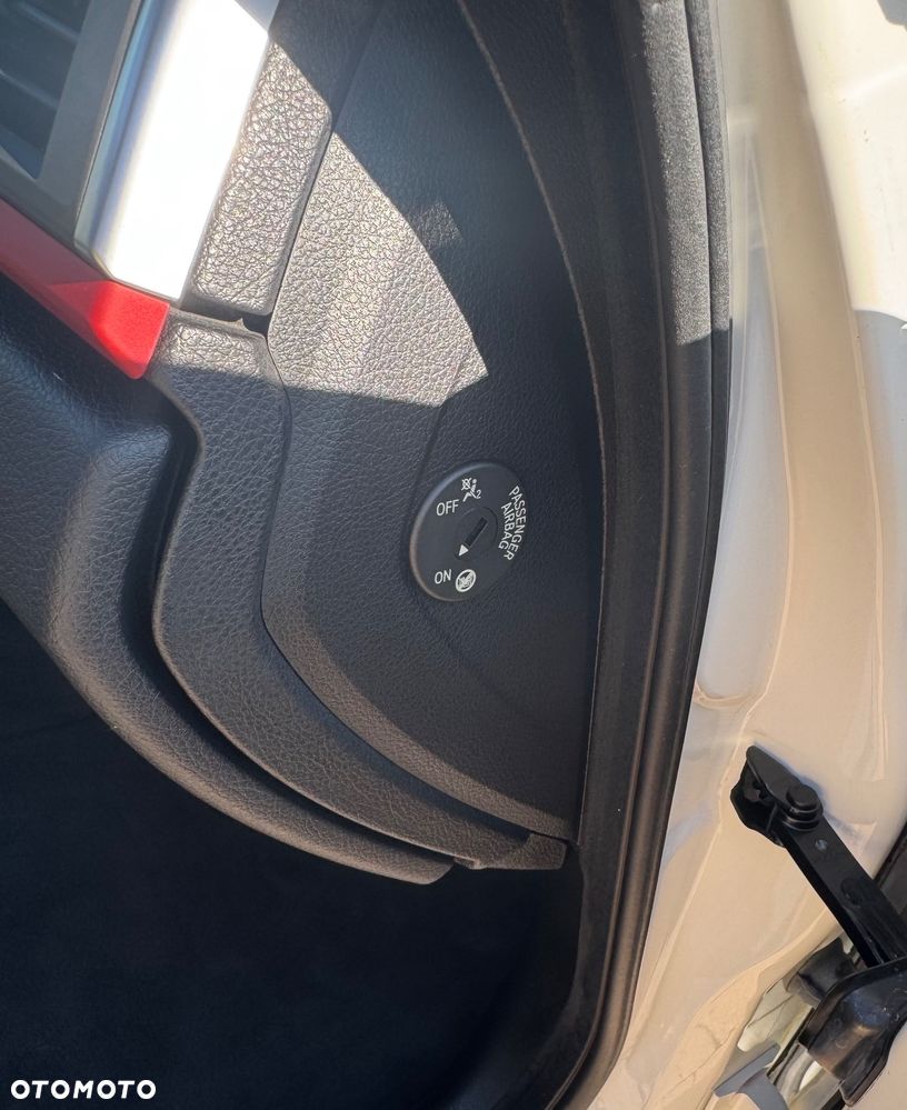 BMW 3GT 320d xDrive Sport-Aut Sport Line - 29