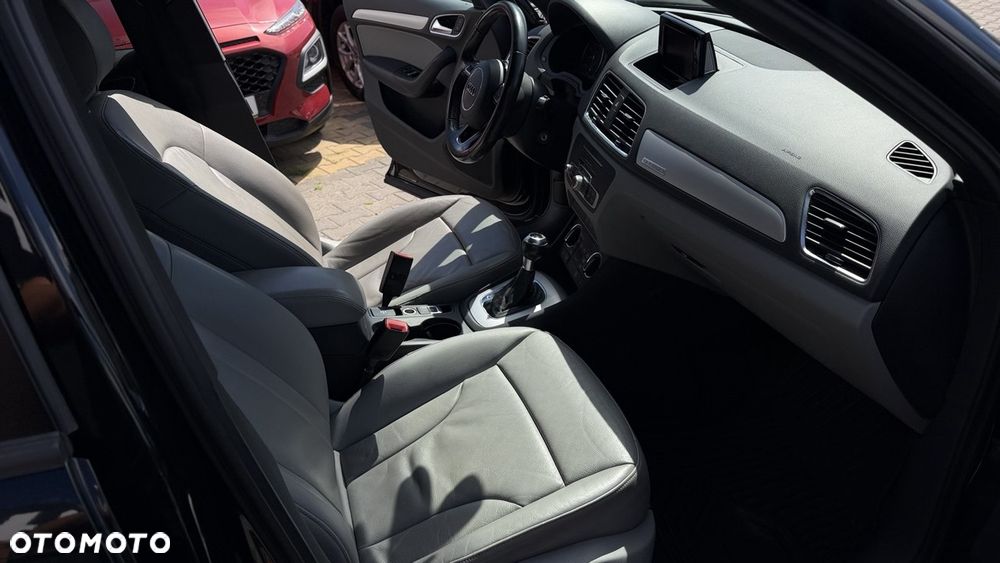Audi Q3 2.0 TFSI Quattro S tronic design - 22