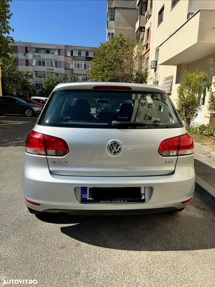 Volkswagen Golf 2010 photo 2