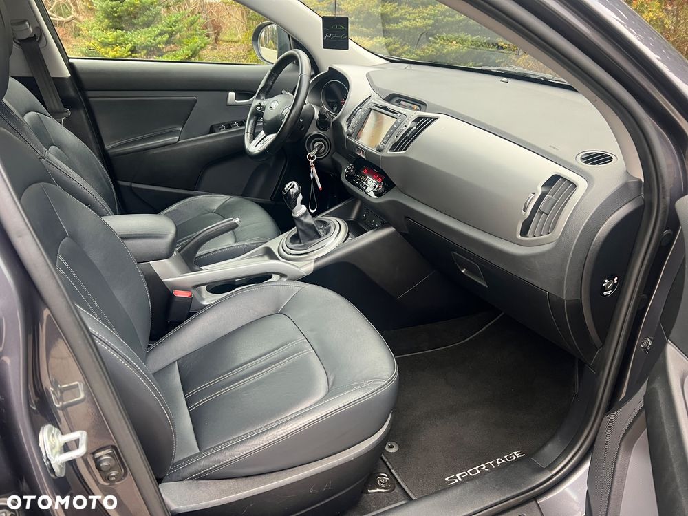 Kia Sportage 1.7 CRDI 2WD ISG Dream-Team Edition - 23