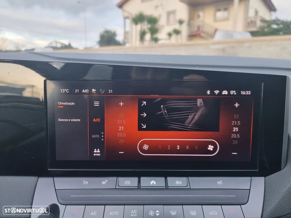 Opel Astra 1.2 T GS Line S/S - 16