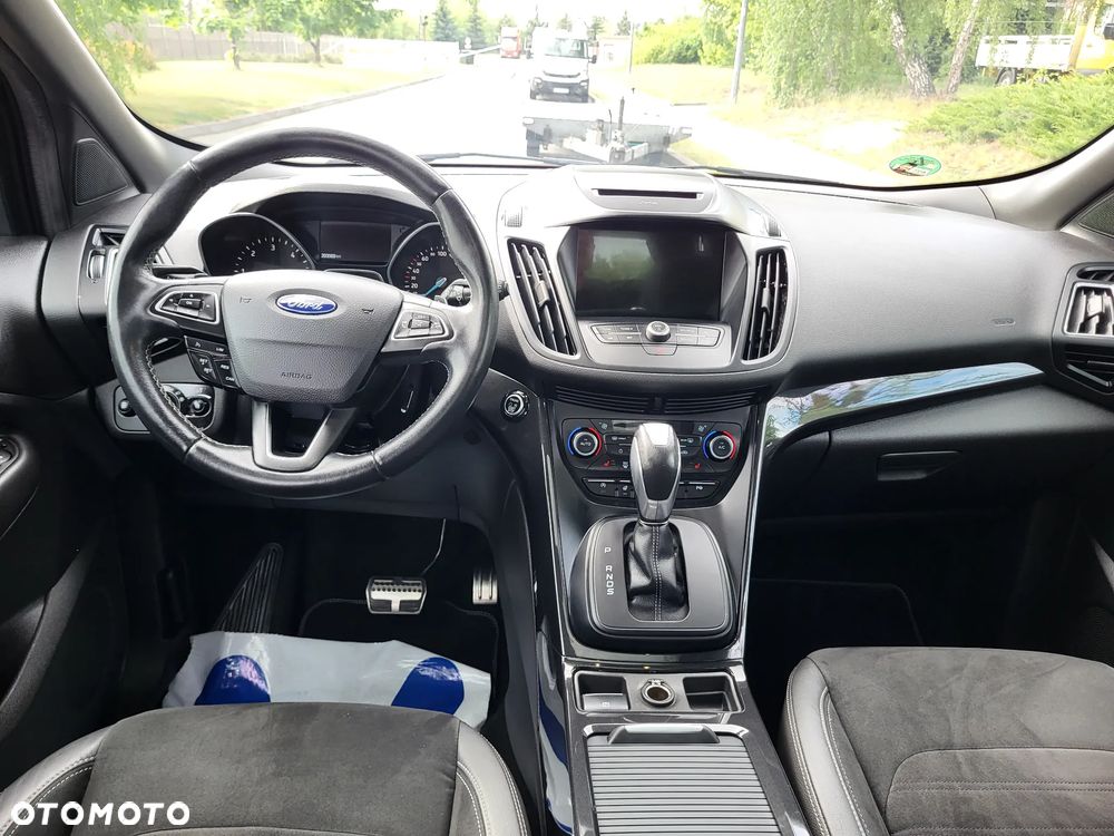 Ford Kuga 2.0 TDCi 4x4 ST-Line - 15