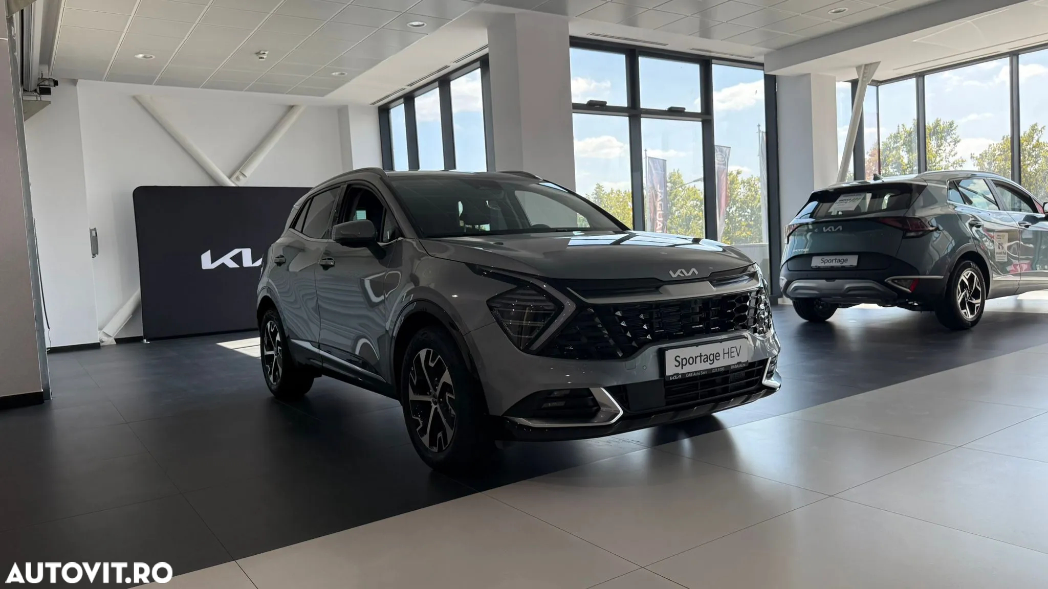 Kia Sportage 1.6 T-GDI HEV 6AT 4x4 Business Line - 2