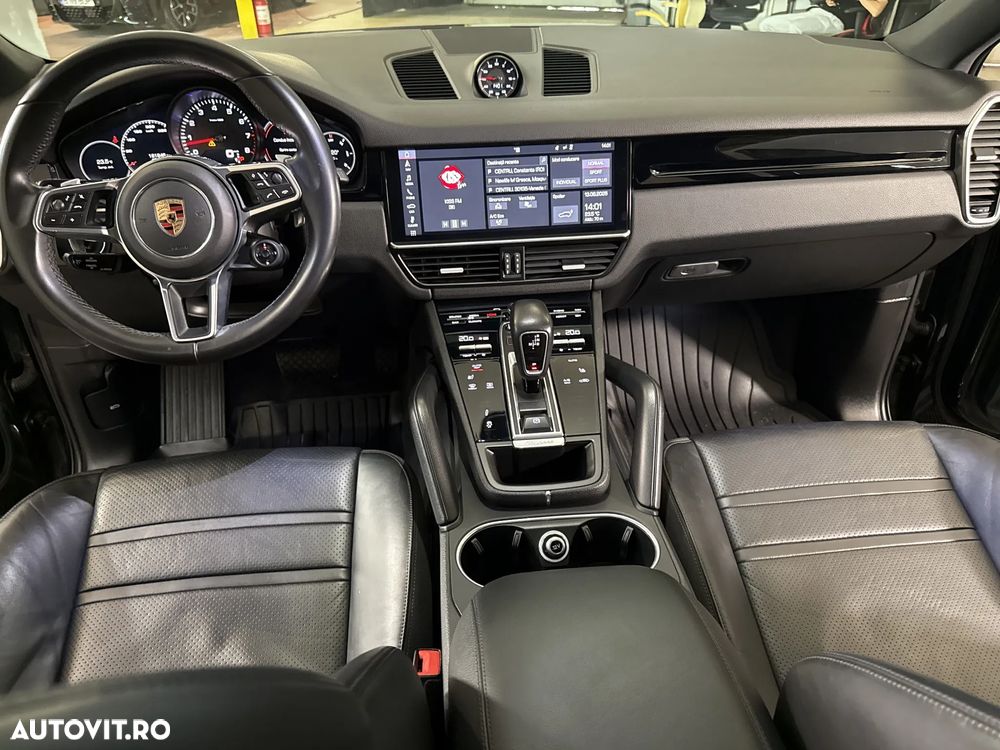 Porsche Cayenne Coupe - 10