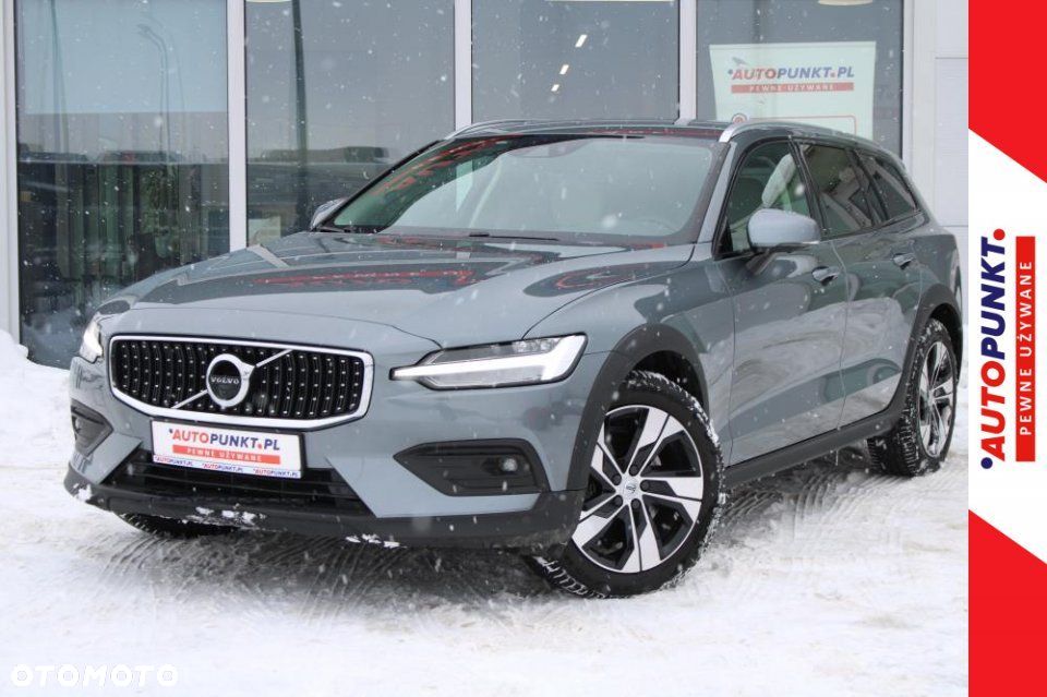 Volvo V60 Cross Country - 1