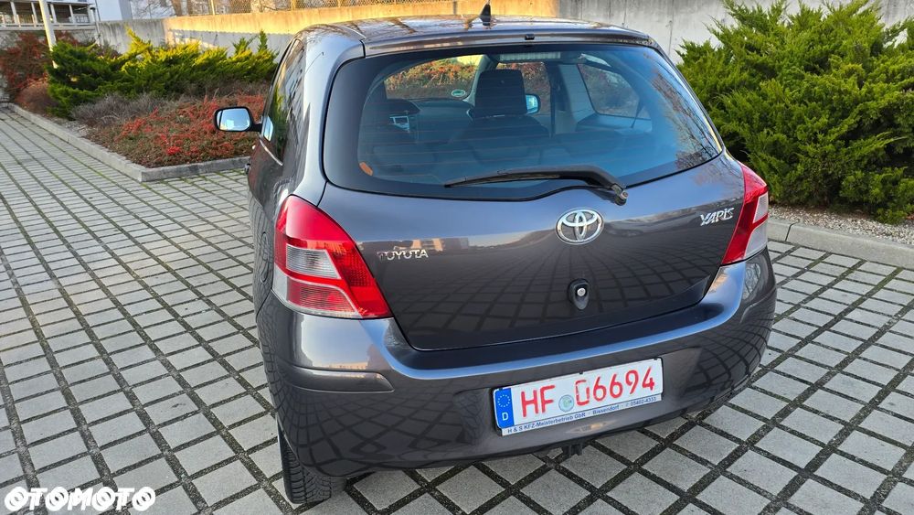Toyota Yaris - 31