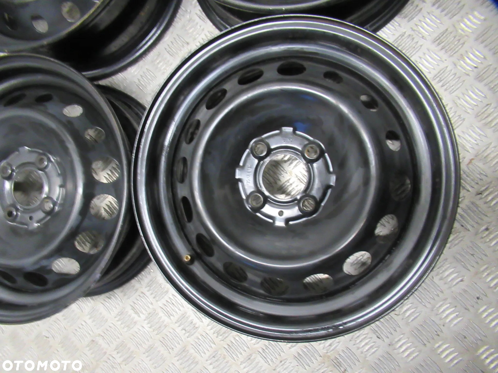 Felgi Dacia Dokker Jogger Lodgy Sandero Renault Clio Modus Zoe 5,5Jx15 et36 4x100 - 3