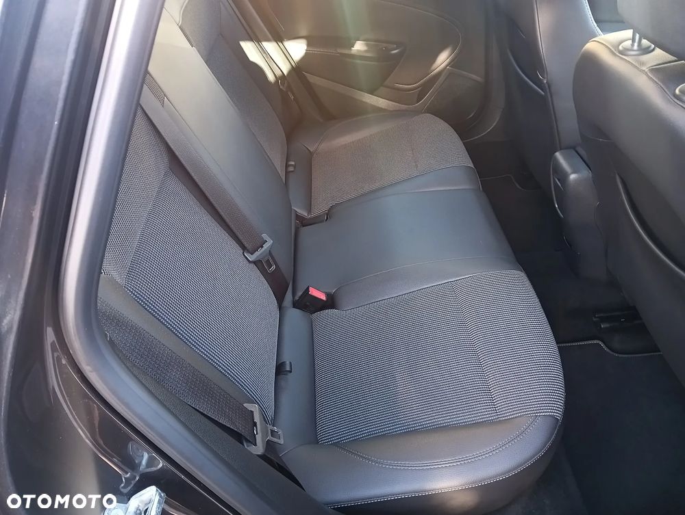 Opel Astra 1.4 Turbo Cosmo - 6