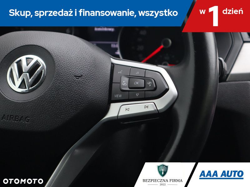 Volkswagen Passat - 17