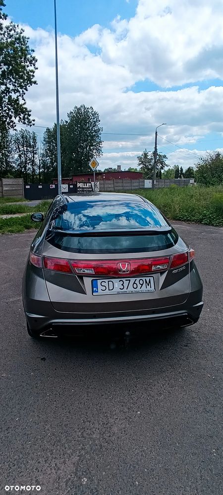Honda Civic 1.8 Comfort - 18