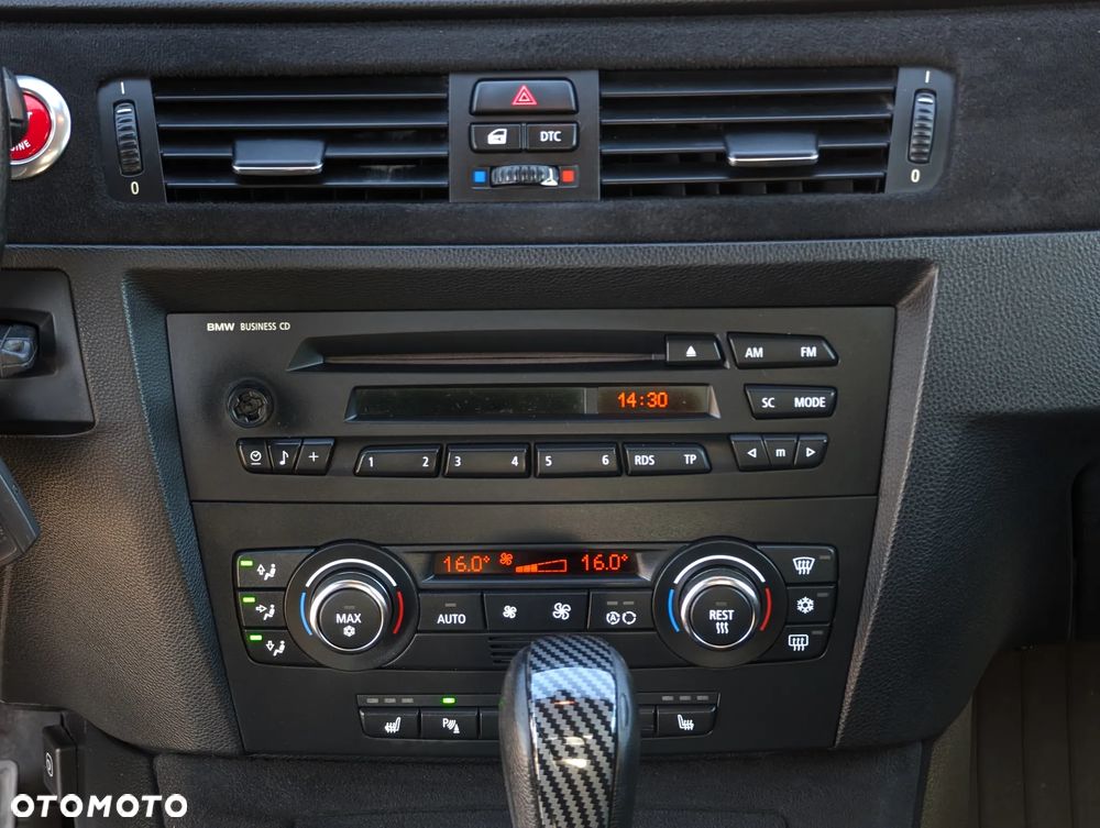 BMW Seria 3 325i - 25