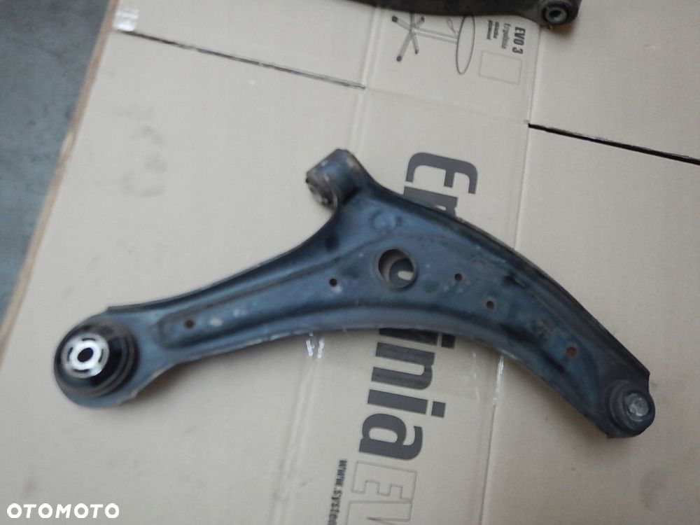 WAHACZ LEWY PRZOD FORD FIESTA MK8 H1BC-3051L - 5