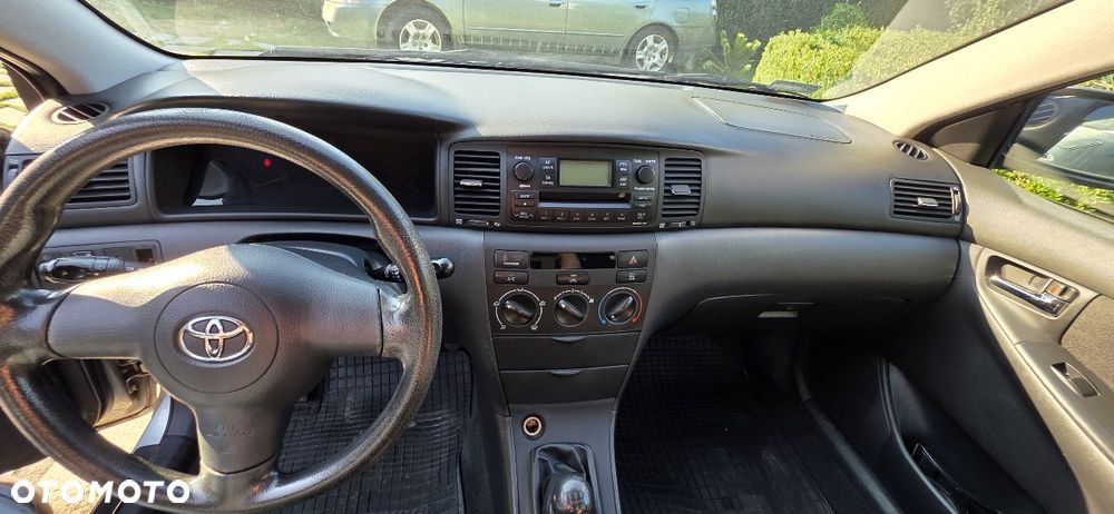 Toyota Corolla 1.4 VVT-i Dynamic - 5