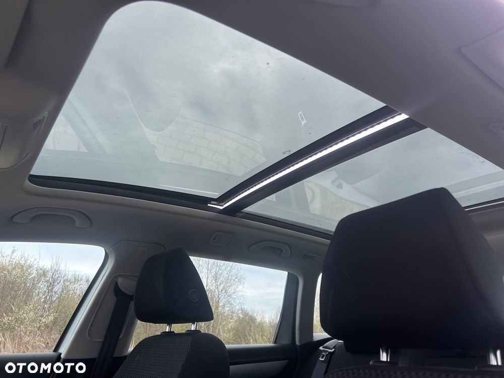 Volkswagen Passat Variant 1.4 TSI BlueMotion Technology Highline - 14