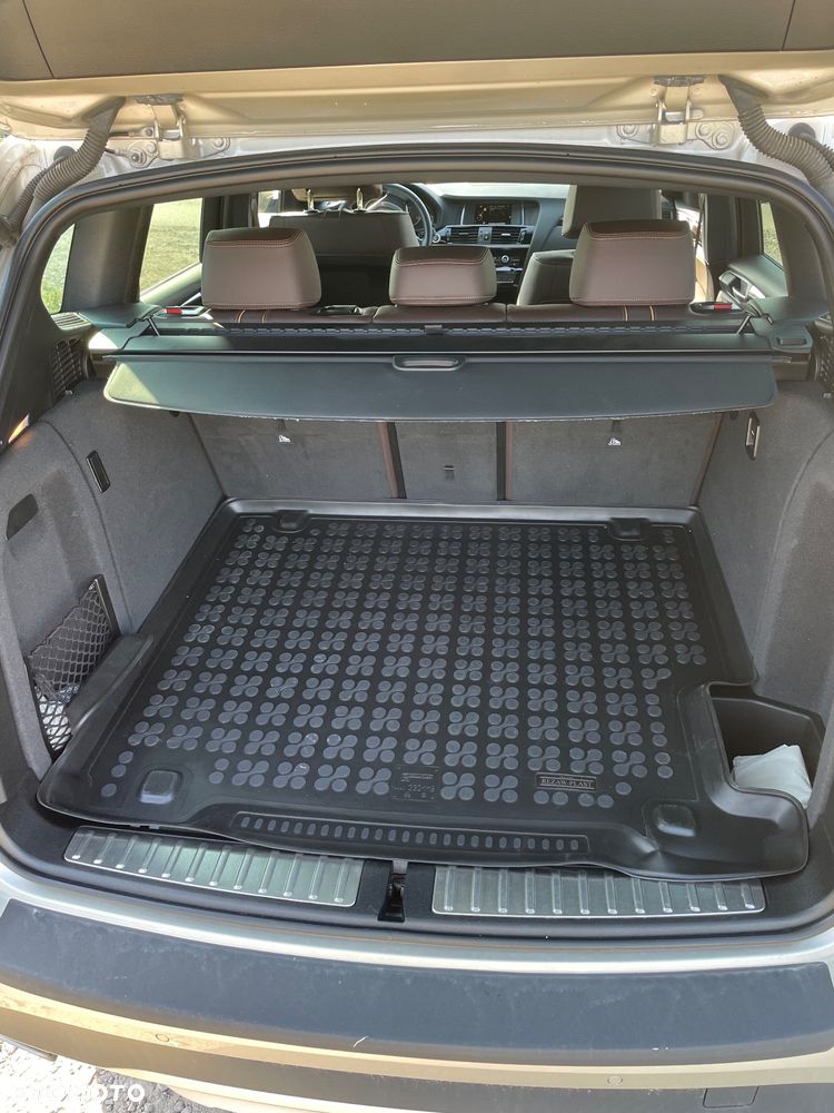 BMW X3 xDrive20d Luxury Line - 9