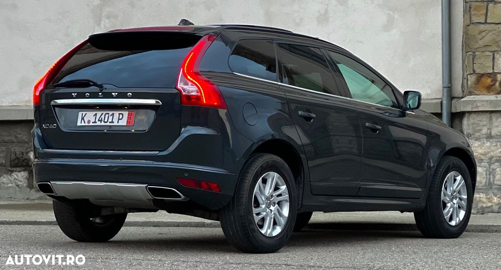 Volvo XC 60 D4 Geartronic Momentum - 4