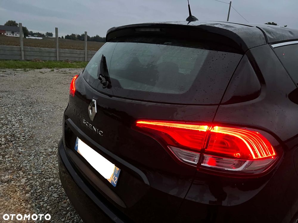 Renault Scenic TCe 140 GPF EDC LIMITED - 17
