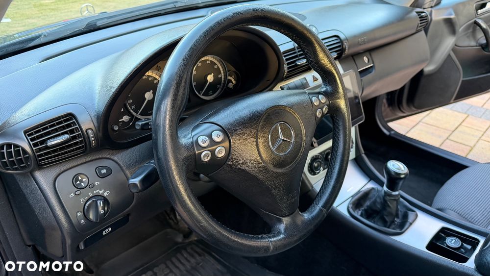 Mercedes-Benz Klasa C 180 T Kompressor Avantgarde Starline - 10