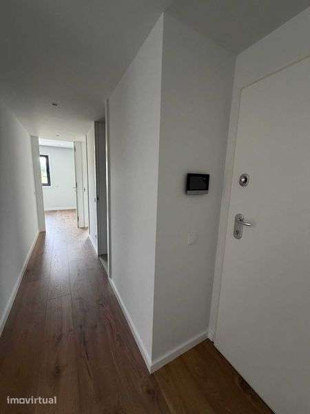 Apartamento T2 NOVO para arrendamento - Grande imagem: 4/12